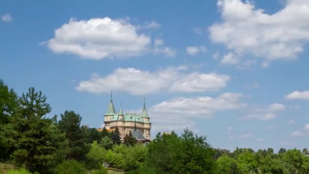 Time Lapse Des Nuages Sur Château Bojnice Slovaquie — Video
