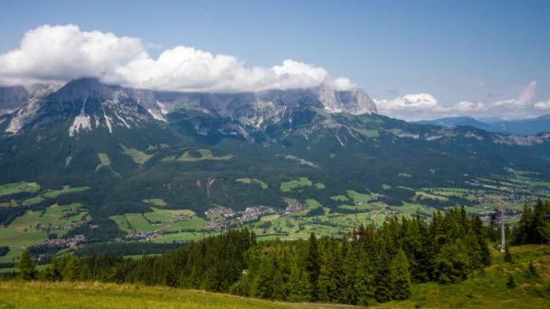 Timelapse Uitzicht Ellmau Vallei Wilder Kaiser Bergmassief Oostenrijkse Alpen — Stockvideo