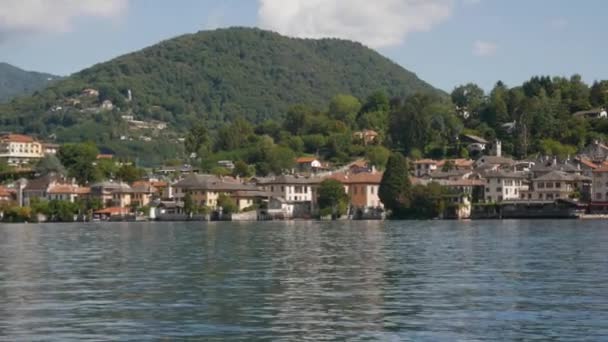 Panning View San Giulio Isle Orta Lake Italy — Vídeo de Stock