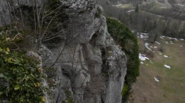 İtalya 'nın Casentino bölgesindeki ünlü Fransisken manastırı.