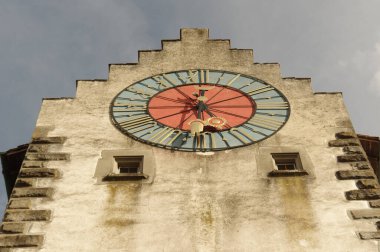 STEIN AM RHEIN, SWitness ZERLAND Tarihi eski kasabadaki saat kulesi, Schaffhausen Kantonu.