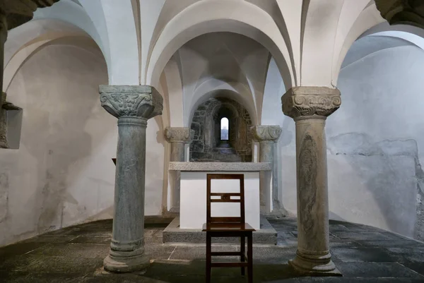 ロカルノ スイス 2023年3月14日 ヴィットーレ ロマネスク教会内のクリプト — ストック写真
