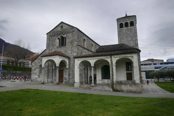 Locarno Zwitserland Maart 2023 Het Lokale Leven Rond Romaanse Kerk — Stockfoto