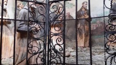 ORTA, ITALY - 4 Mayıs 2023 Sacro Monte di Orta Kilisesi 'nin 21 kutsal kilisesinden birinde