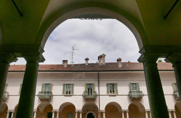 Varese Italia Veratti Historic Courtyard —  Fotos de Stock