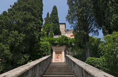 MORCOTE, SWITZERLAND. Santa Maria del Sasso Kilisesi 'ne 400 basamak var.