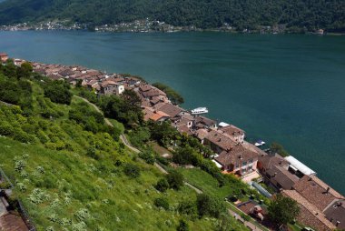 MORCOTE, SWITZERLAND. Ceresio Gölü 'ndeki Köy' ün Genel Görünümü