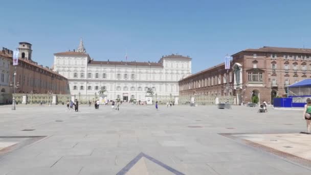 Türi Talya Haziran 2023 Torino Kraliyet Sarayı Önünde Yerel Hayat — Stok video