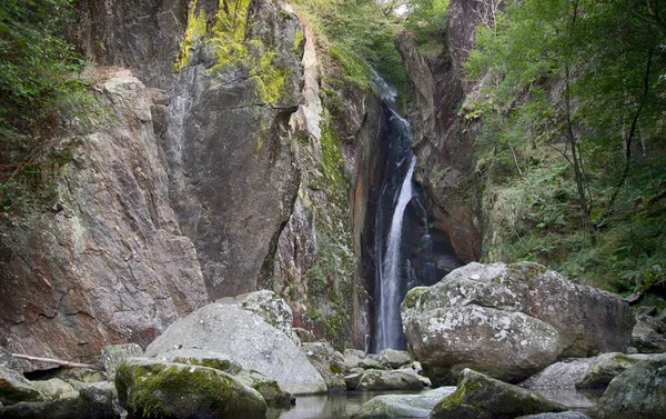 Cascada Grono Cantón Los Grisones Suiza —  Fotos de Stock