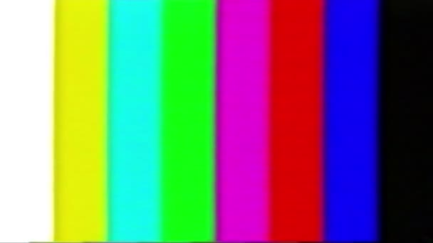 古いテレビ画面で騒々しいカラーバーループ — ストック動画