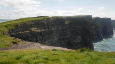 İrlanda 'daki annelerin uçurumları