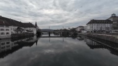 SOLOTHURN, Aare nehri boyunca İsviçre kasabası