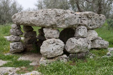 Dolmen Li Scusi Minervino, Lecce, İtalya 'da