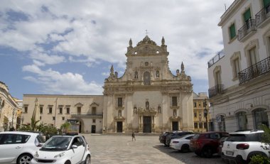 GALATINA, İTALYA - 15 Nisan 2025: Barok Kilisesi Aziz Peter ve Paul 'e ithaf edilmiştir.