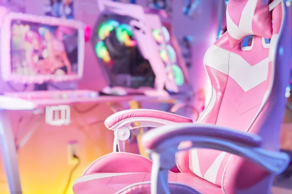 Рожева Тематична Ігрова Кімната Гаваї Стільцем Комп Ютером Стокове Зображення