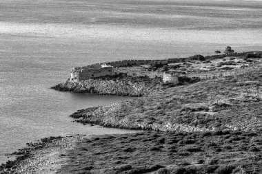 Messinia ilinin göbeğindeki ortaçağ Pylos kalesi, Moreloponnese, Yunanistan.
