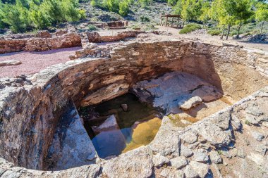 Lavrion Antik Gümüş Madenleri 'nin tarihi manzarası. Yunanistan.