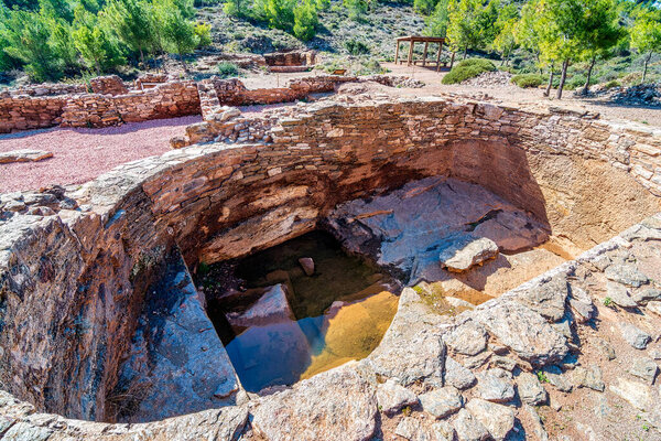 Вид на историческое место древних серебряных рудников Лавриона. Греция.