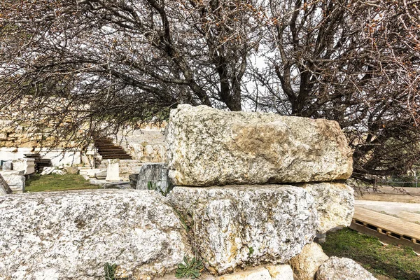 アッティカギリシャのエレウシスの遺跡 エレウシアは主に古代ギリシャの最も有名な秘密の宗教儀式であるエレウシスの謎で知られていました — ストック写真
