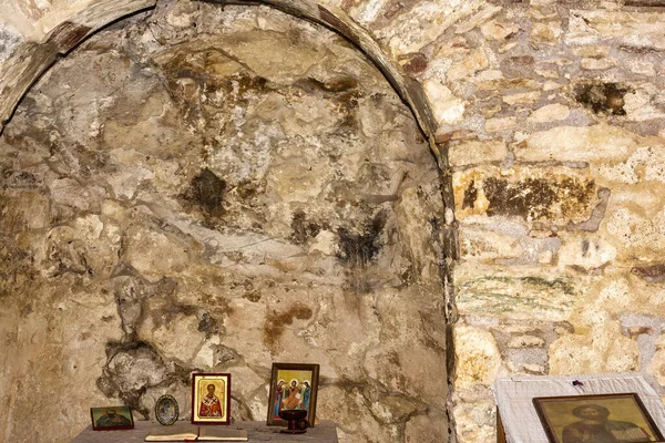 Atenas Grecia Marzo 2023 Dentro Del Monasterio Cerrado Por Cueva — Foto de Stock