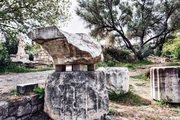 Close Uma Bela Coluna Antiga Localizada Preservada Entre Ruínas Ágora — Fotografia de Stock