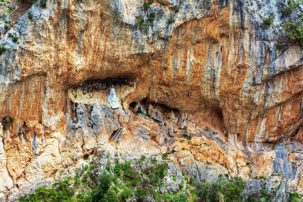 Yunanistan Attica Daki Goura Kanyonu Ndaki Kayalarda Dini Simgeler Yunan — Stok fotoğraf