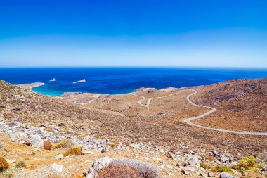 Doğu Girit 'te güzel bir Yunan deniz manzarası var. Xerokampos plajları. Doğu Girit 'teki Rocky bölgesi. Yunanistan.