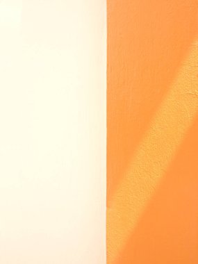 Beyaz ve turuncu duvar dokusu üzerine soyut köşegen gölge, fotoğraf, taklit, ürün, duvar sanatı, tasarım sunumu için kaplama efekti