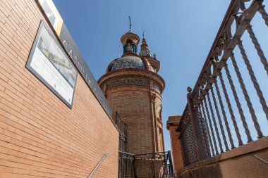 Sevilla, İspanya. Capilla del Carmen (Carmel Şapeli), Anibal Gonzalez tarafından Iglesia del Puente (Köprü Kilisesi) olarak da bilinir.