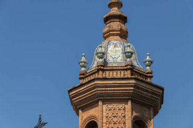 Sevilla, İspanya. Capilla del Carmen (Carmel Şapeli), Anibal Gonzalez tarafından Iglesia del Puente (Köprü Kilisesi) olarak da bilinir.