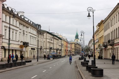 Varşova, Polonya. Nowy Swiat (Yeni Dünya Caddesi), Varşova 'nın ana tarihi caddelerinden biri.