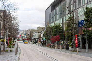 Nagano, Japonya. Ana tren istasyonu dışarıdan görüldüğü gibi.