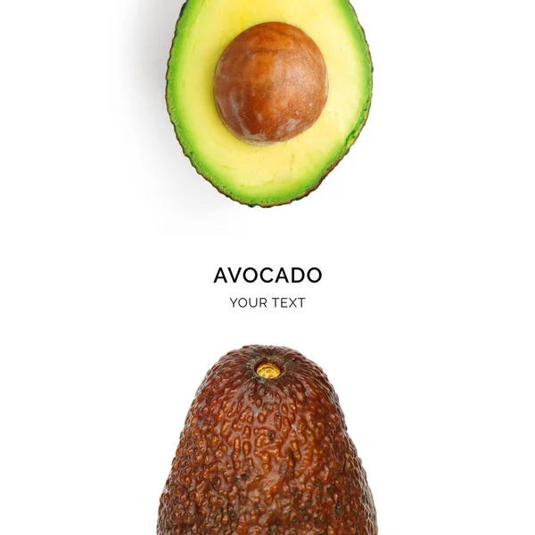Creatieve Lay Out Van Avocado Witte Achtergrond Plat Gelegd Voedselconcept — Stockfoto