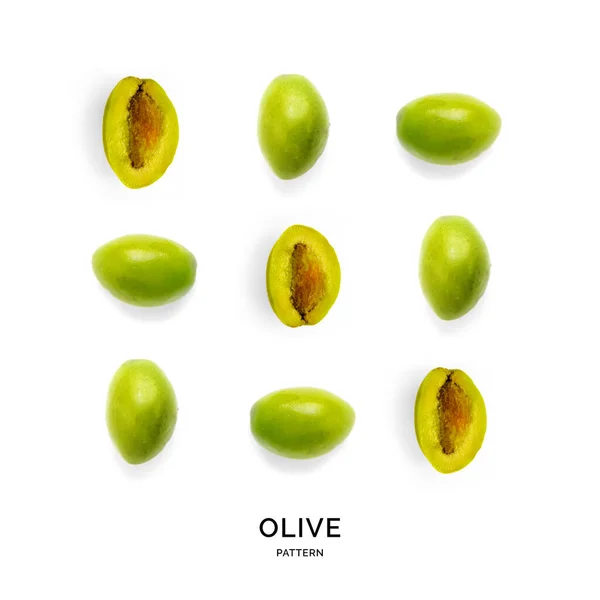 緑のオリーブとシームレスなパターン 野菜の抽象的な背景 白い背景にオリーブ — ストック写真