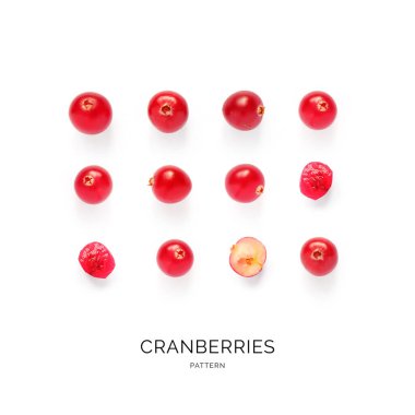 Beyaz arka planda yaban mersinli pürüzsüz desen düz yerde yatıyordu. Yiyecek konsepti.  