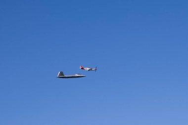 Hava gösterisi, hava manevraları.