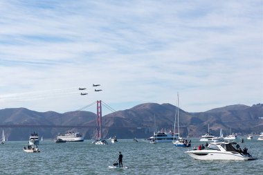 Hava Gösterisi, Boeing F / A-18 Süper Yaban Arısı, elmas formasyonu, mavi melekler
