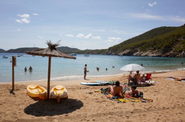 İbiza, İspanya - 30 Ağustos 2023: Cala San Vicente manzarası