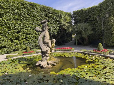 Tremezzo, İtalya - 10 Ekim 2023: Villa Carlotta bahçesi manzarası