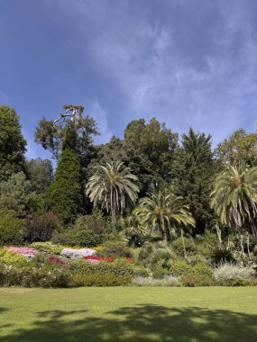 Tremezzo, İtalya - 10 Ekim 2023: Villa Carlotta bahçesi manzarası