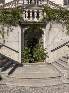 Tremezzo, İtalya - 10 Ekim 2023: Villa Carlotta bahçesi manzarası