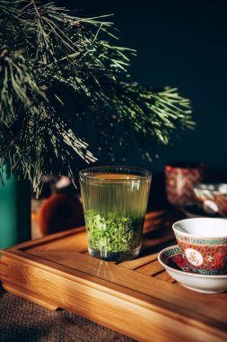 Yeşil Çay natürmort: Asya İlhamı