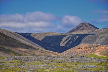 Fagradalsfjall Yanardağı 28 Haziran 2024, Reykjavk, İzlanda 'nın son Buzul Dönemi, Reykjanes Yarımadası' nda aktif tuya volkanı oluşturuldu.