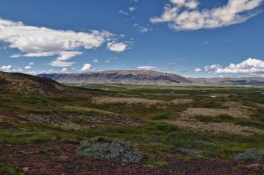 Kerid Keri, Güney İzlanda 'nın Altın Daire rotasındaki Grmsnes bölgesinde volkanik krater gölü. Avrupa İskandinavya.