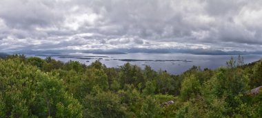 Varden bakış açısı Panoramik manzaralar, okyanus, fiyortlar, adalar yaz 2024 Molde Norveç İskandinavya Avrupa çevresi