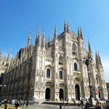 Güzel Milan tatildeyken ziyaret etmek için eğlenceli bir yerdir.