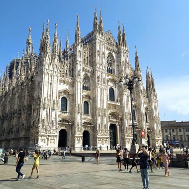Güzel Milan tatildeyken ziyaret etmek için eğlenceli bir yerdir.