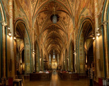 Prag, Çek Cumhuriyeti - 20 Ağustos 2023: Prag 'da Aziz Peter ve Paul Bazilikası (Vysehrad) önemli bir dini ve kültürel anıttır.