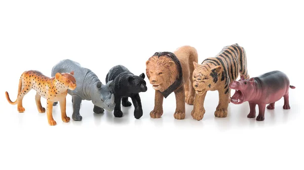 一组丛林动物玩具在白色背景上被隔离 塑料动物玩具 — 图库照片