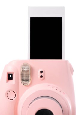 Beyaz arkaplan üzerinde boş anlık filmler olan pembe hazır kamera..